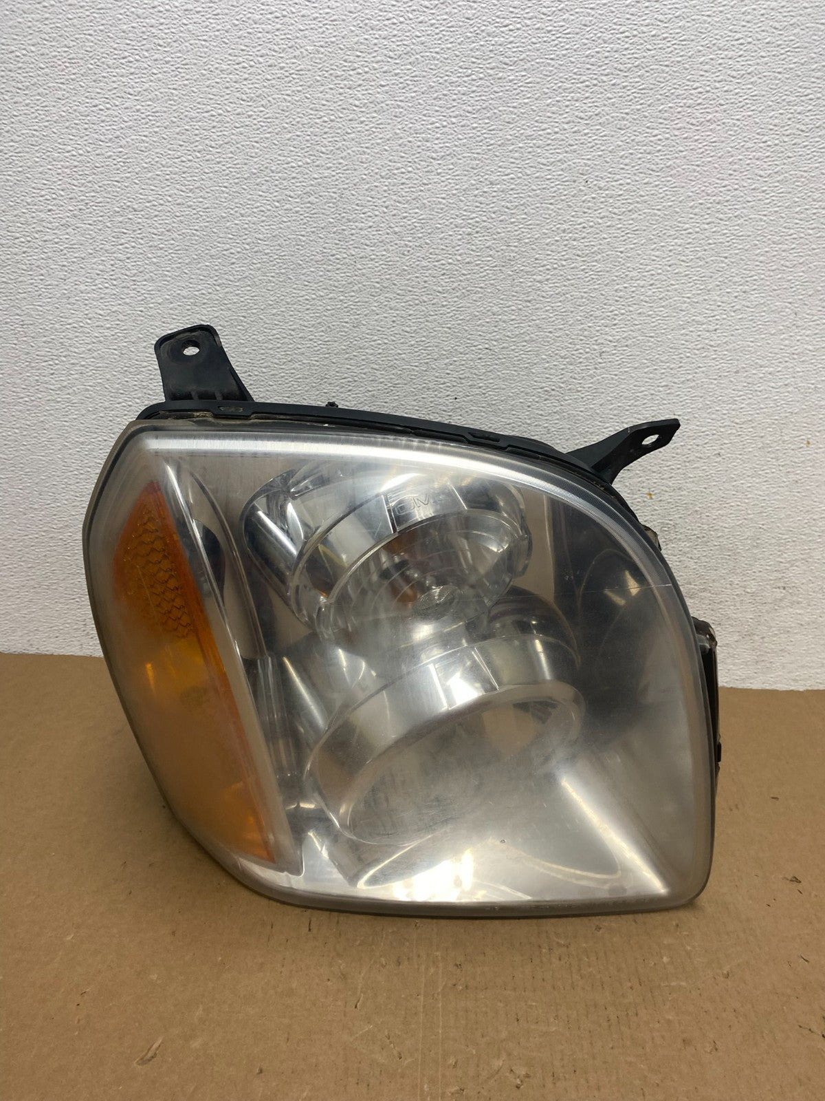 2007-2014 GMC Yukon Halogen Headlight Right Passenger Side AD7932 DW0