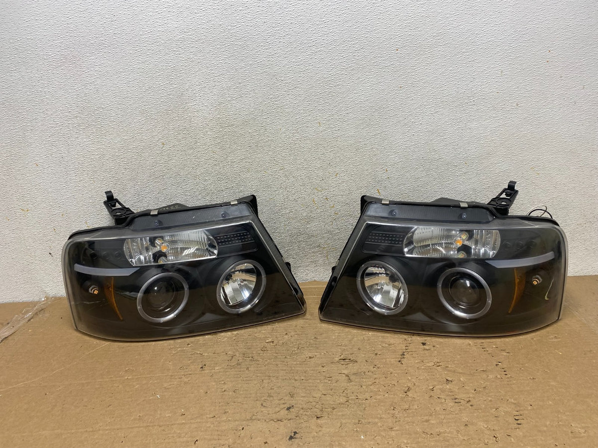 1999 - 2004 Jeep Grand Cherokee Left+Right Set Black LED Headlights AH9222 DG0