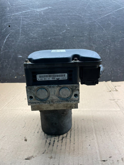 2007 to 2010 BMW X5 E70 ABS Anti-Lock Brake Pump 3451 6795778 V1980 DG1