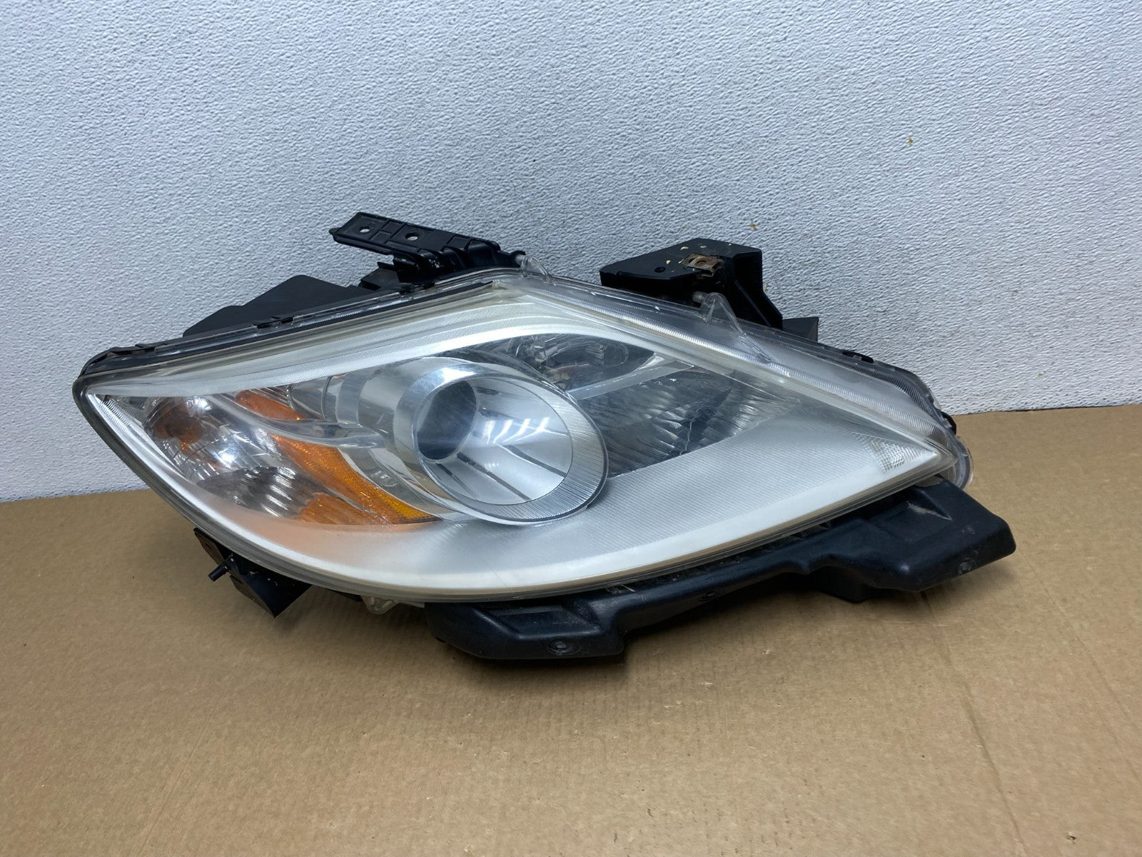2010 - 2012 Mazda Cx9 Cx-9 Right Passenger RH Headlight Halogen AG1980 DW0