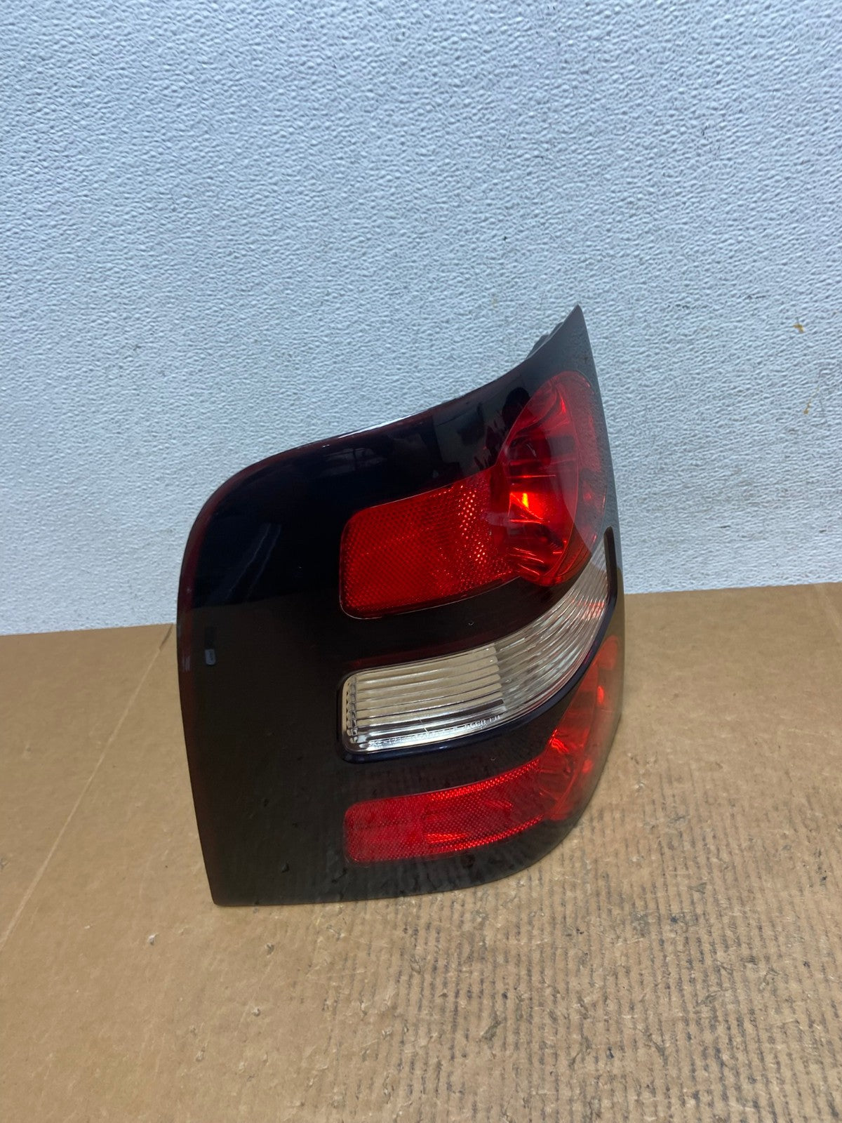 2006 to 2010 Ford Explorer Left Driver Lh Side Tail light AE0270 LK2