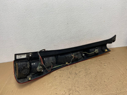 2002 2003 2004 Honda Crv Cr-v Left Driver Lh Side Tail Light Oem AC4100 LK6