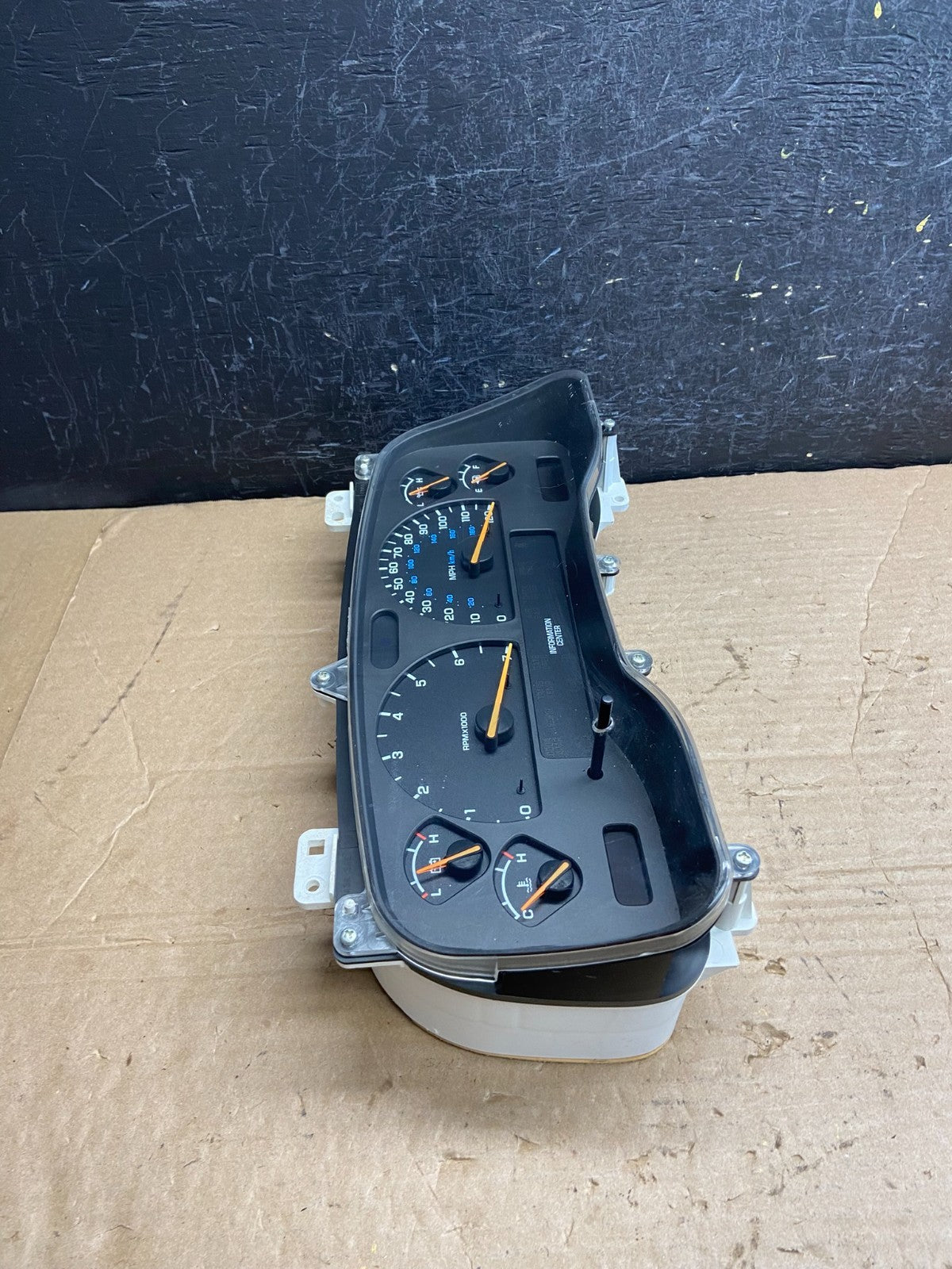 1998 to 2000 Dodge Dakota Instrument Speedometer Gauge Cluster AF21541