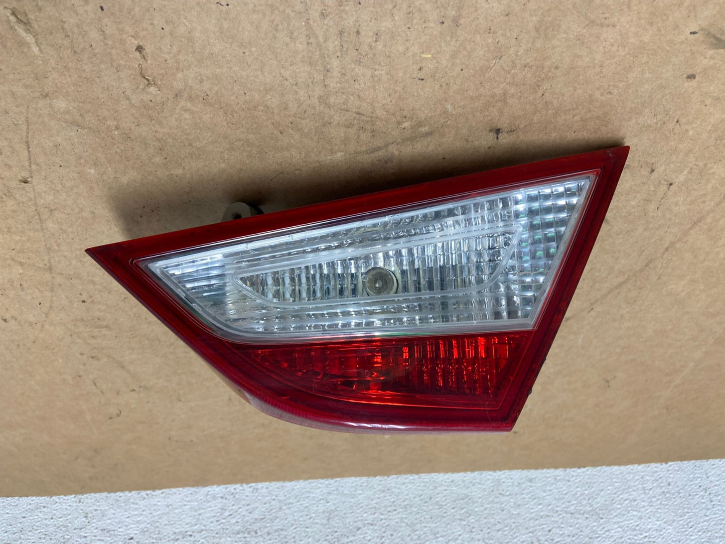 2011 to 2014 Hyundai Sonata Right Passenger Rh Inner Tail Light AE3124 LK0