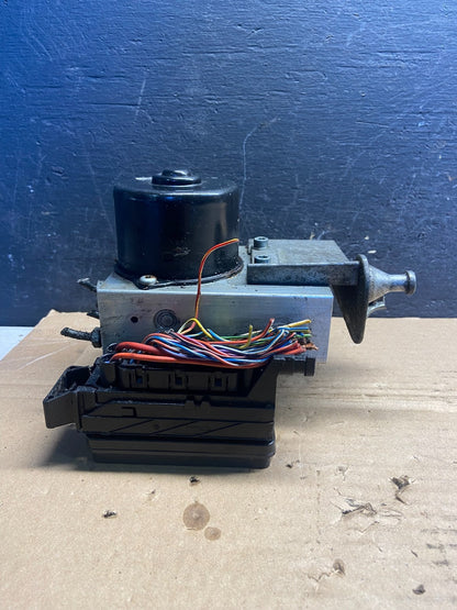 2002-2005 Mercedes W203 C230 CLK500 ABS Anti Lock Brake Pump Module ae2454 DG5