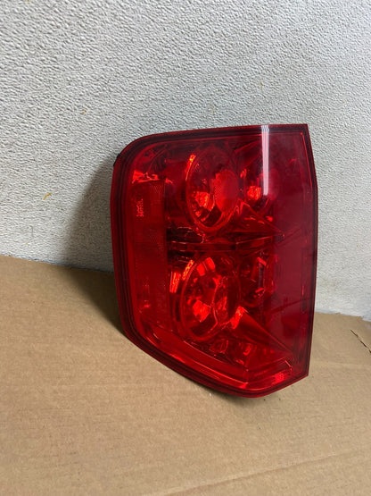 2003 2004 2005 Honda Pilot Left Driver LH Side Tail Light AH3089 DW1