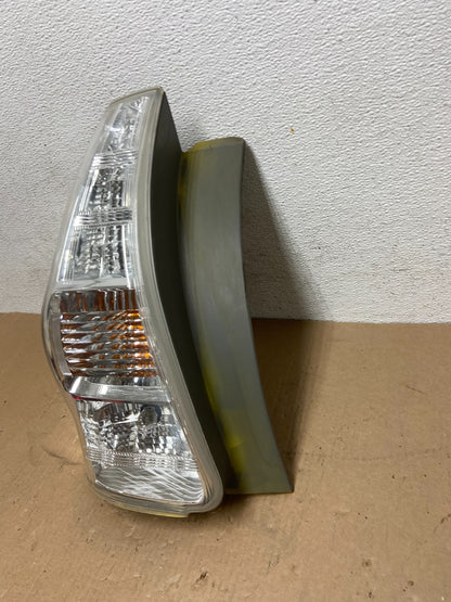 2012 2013 2014 Toyota Prius V LED Left Driver LH Tail Light AD6519 DW1