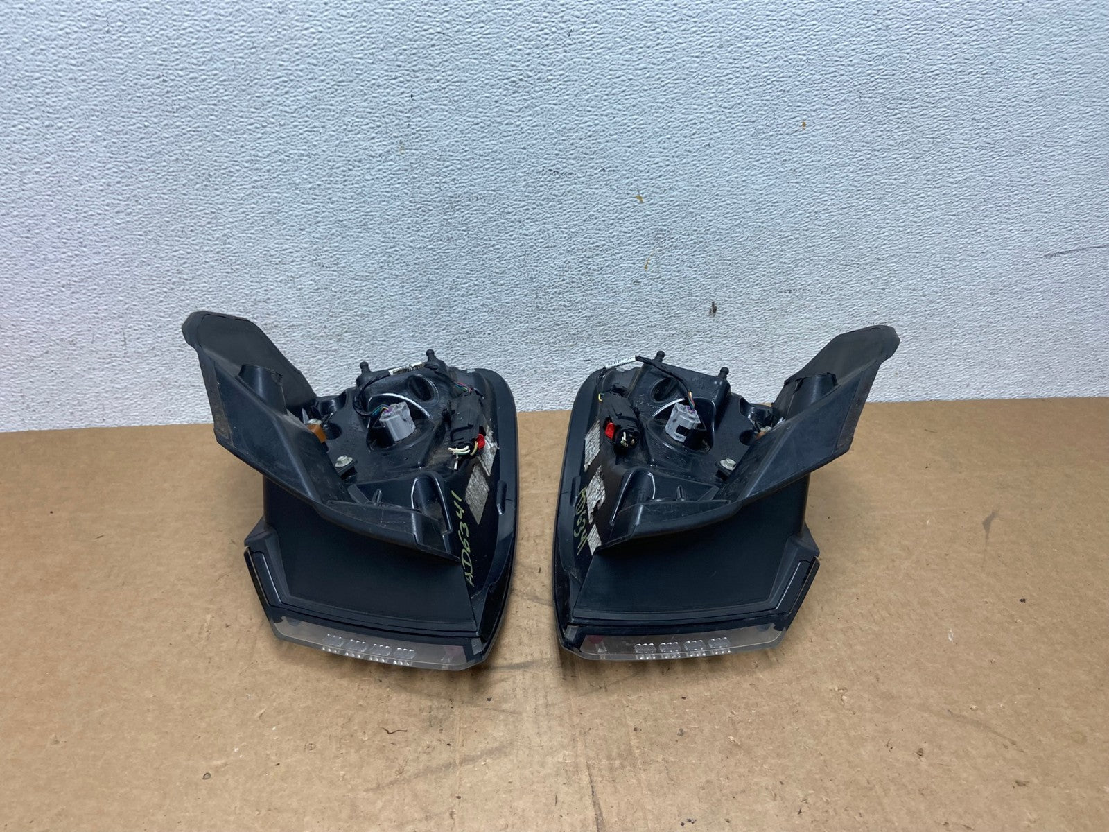 2019 to 2023 Jeep Cherokee Right + Left Side LED Tail Lights AD6341 LK8