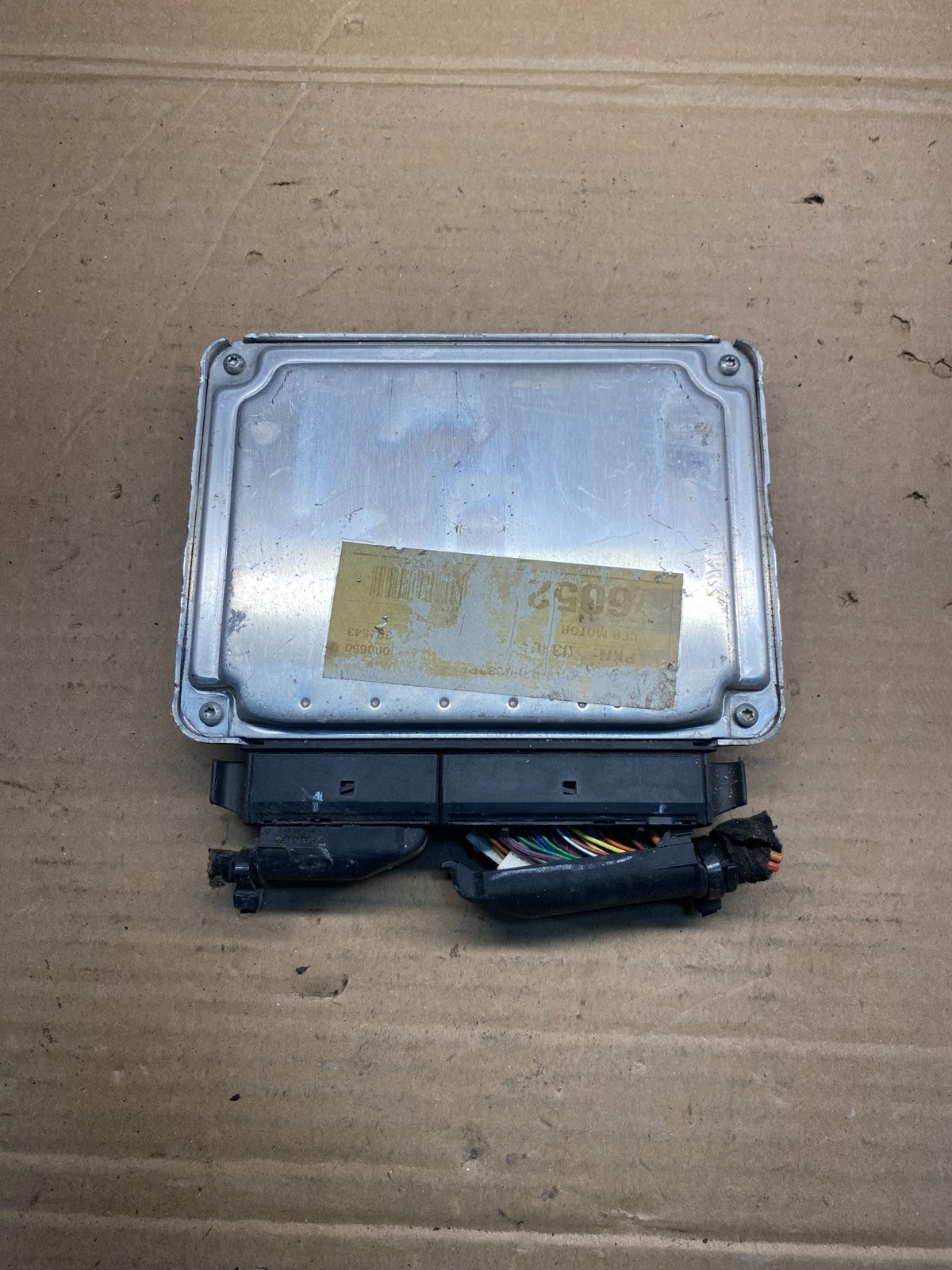 2004 Volkswagen Jetta Passat 2.0L ECM Engine Control Unit ECU AH9895 DG1