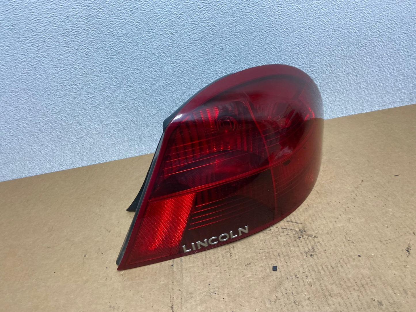 1998 - 2002 Lincoln Continental Right Passenger Rh Side Tail Light Oem AC2903 LK2