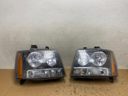 2007 to 2013 Chevrolet Suburban Tahoe Left+Right Set Headlights TYC V8698 DW0
