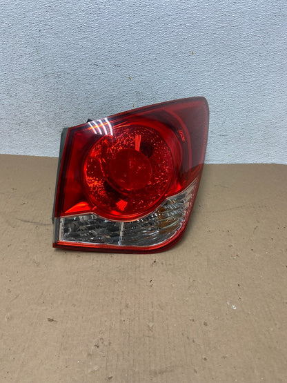 2011 2012 2013 2014 Chevrolet Cruze Right Passinger RH Side Tail Light AD6490 DW0