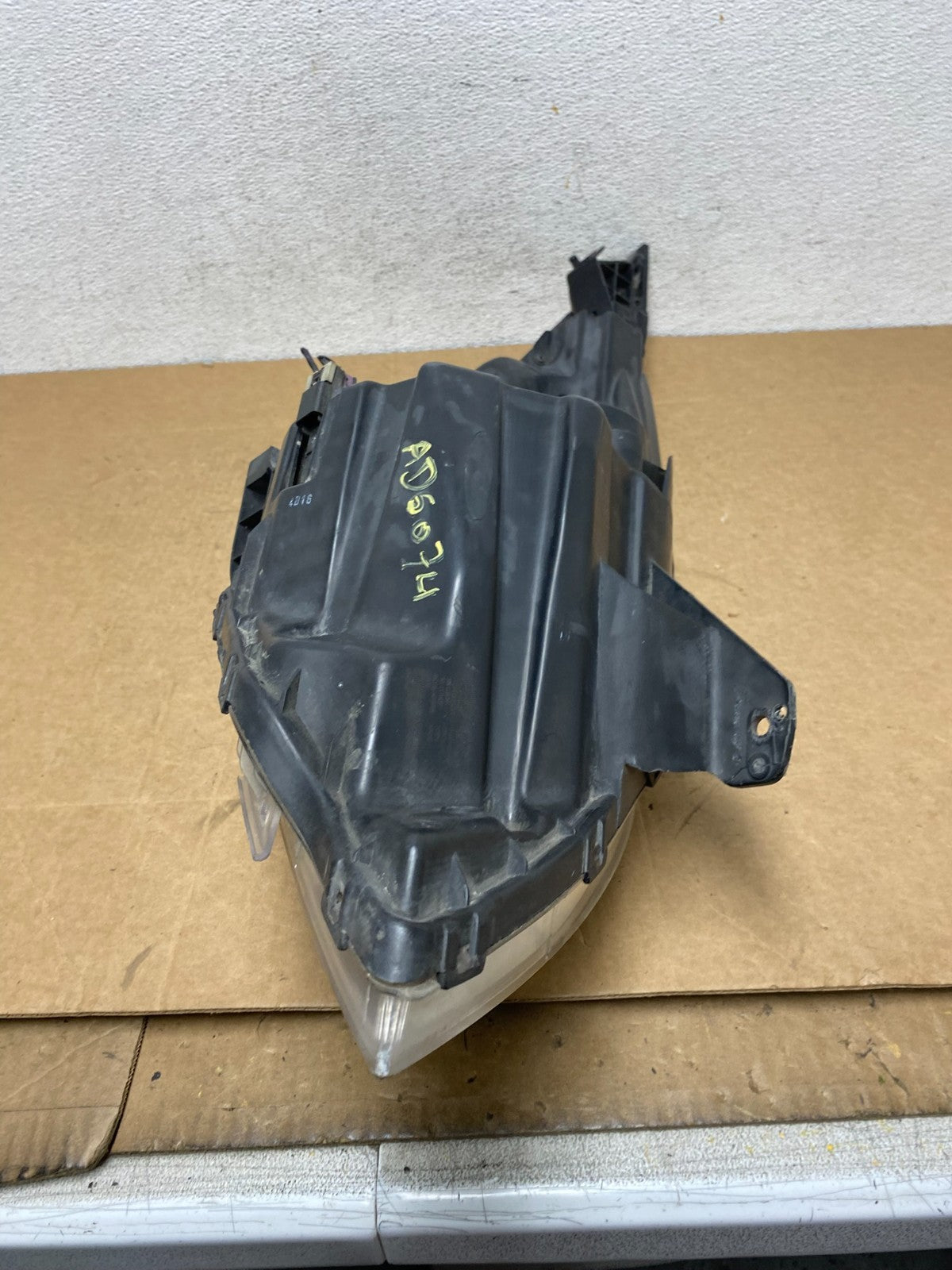 2013 to 2015 Chevrolet Spark Left Driver LH Halogen Headlight ad6074 DG7