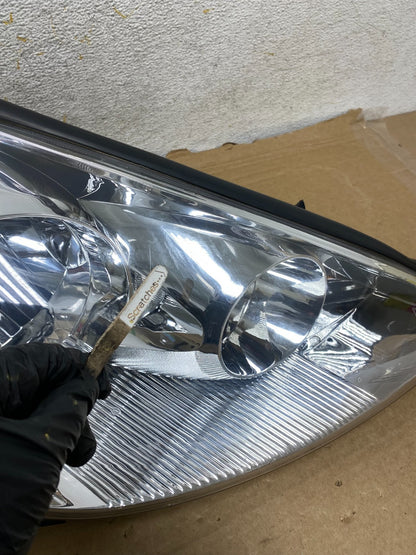 2006 to 2010 Toyota Sienna Right Passenger Rh Side Headlight Halogen AH8248 DW3