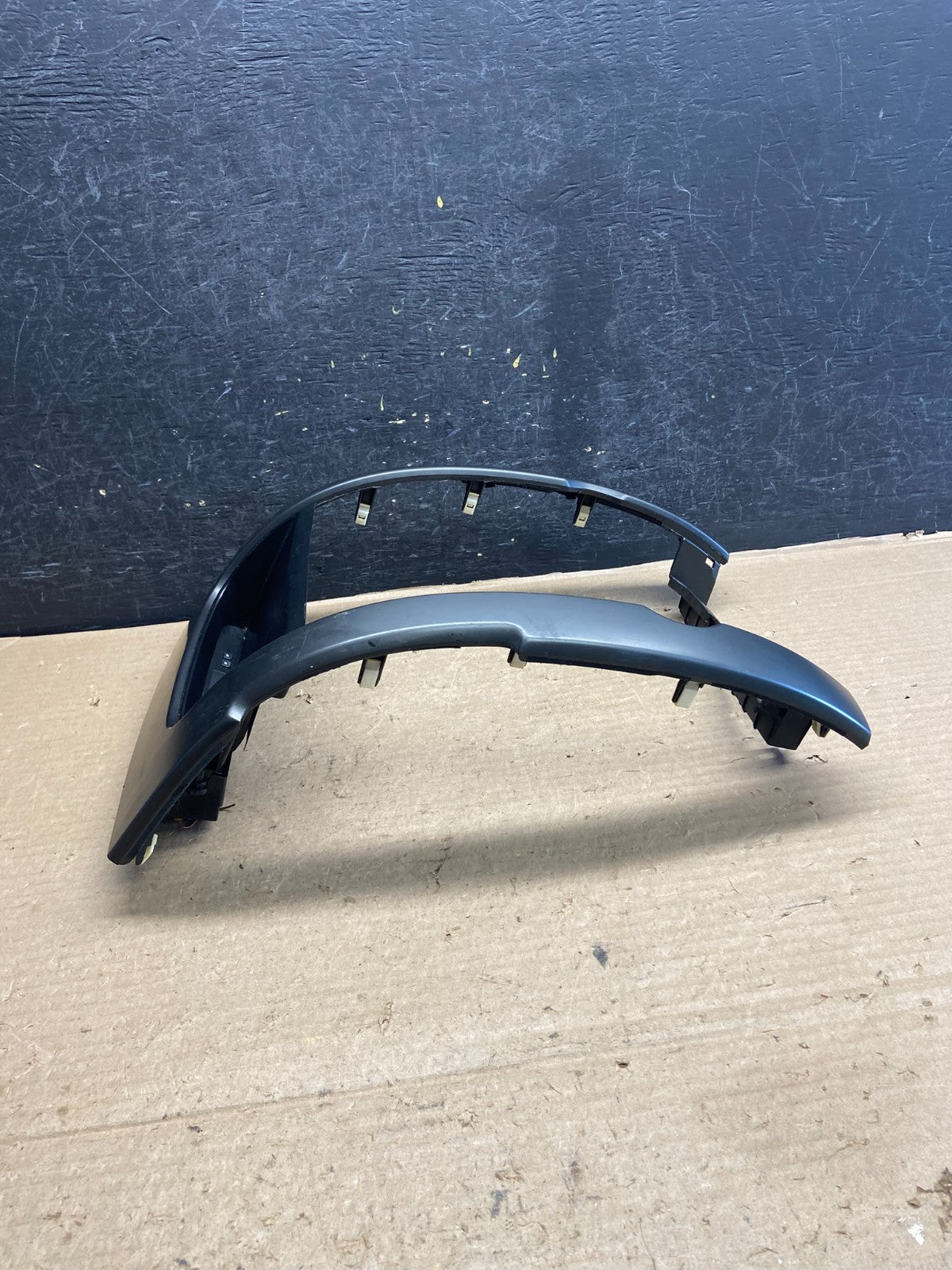2011 to 2013 Kia Sorento Center Radio Climate Control Clock Trim AH5443 DG1