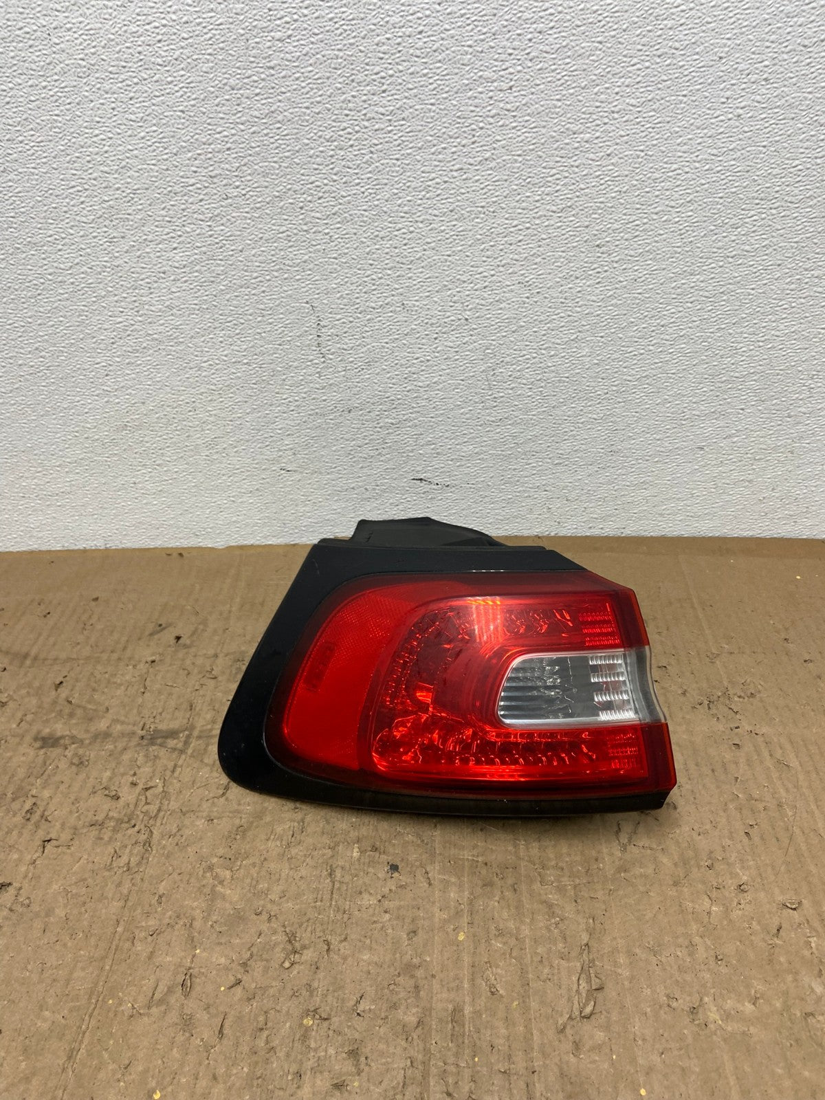 2014 to 2018 Jeep Cherokee Left Driver LH Side Tail Light AC0261 LK0