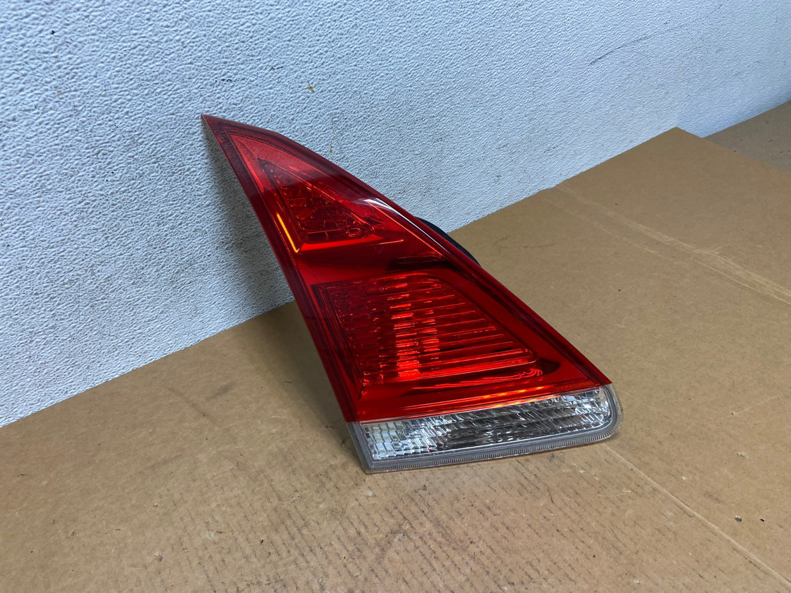 2009 to 2012 Toyota Venza Left Driver LH Side Inner Tail Light AD9179 LK0