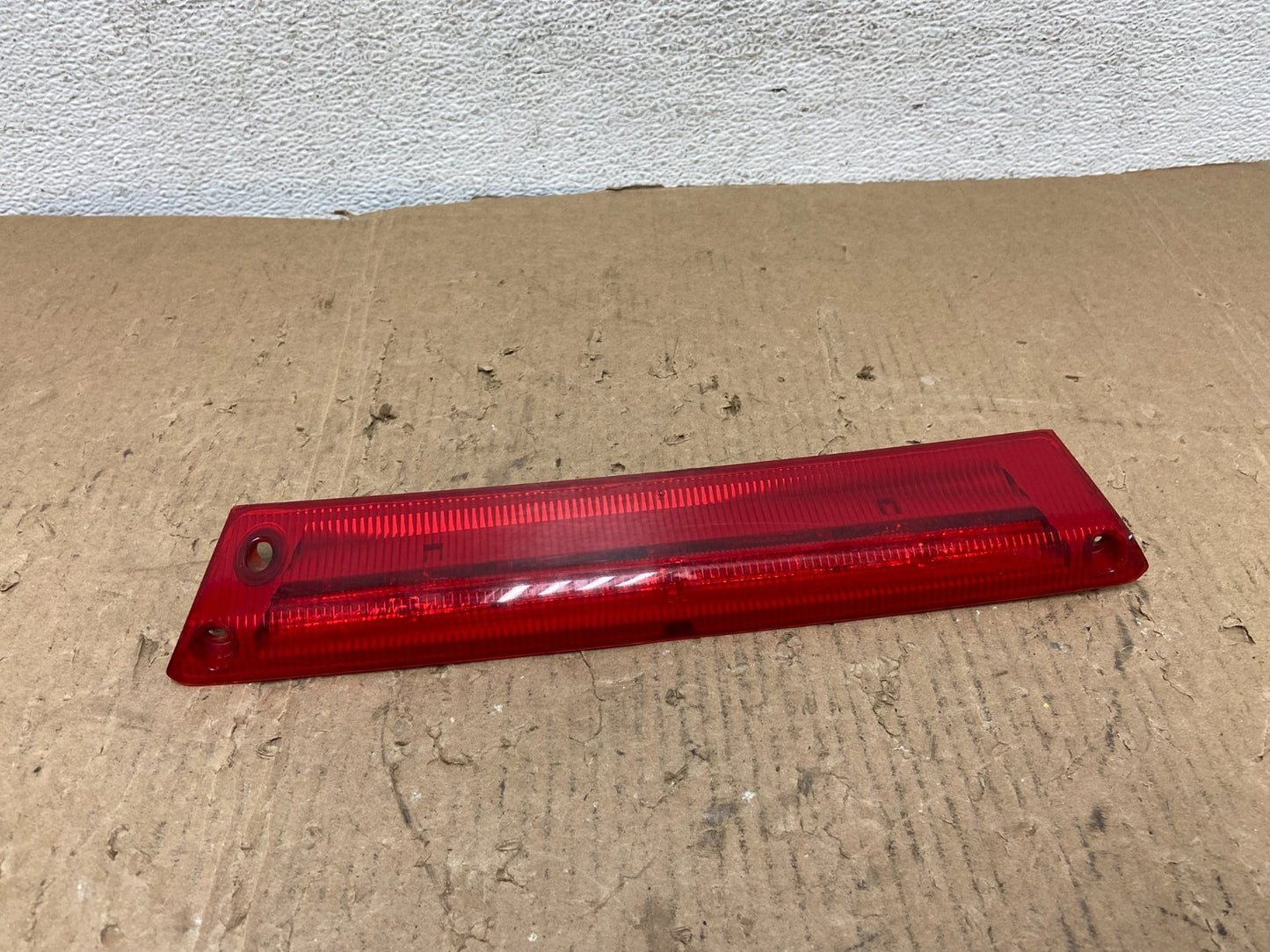 2012 to 2017 Ford Focus SE Trunk Lid Hatch 3rd Brake Light AD8258 DG0