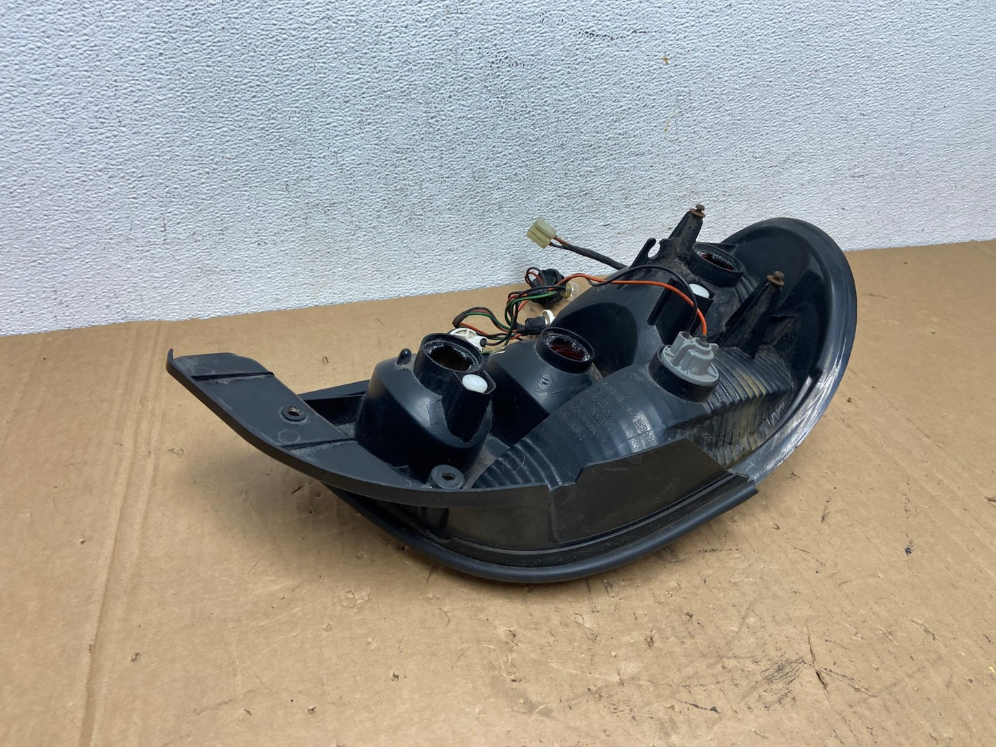 1998 to 2001 Kia Sephia Right Passenger RH Side Tail Light AD3151 LK5