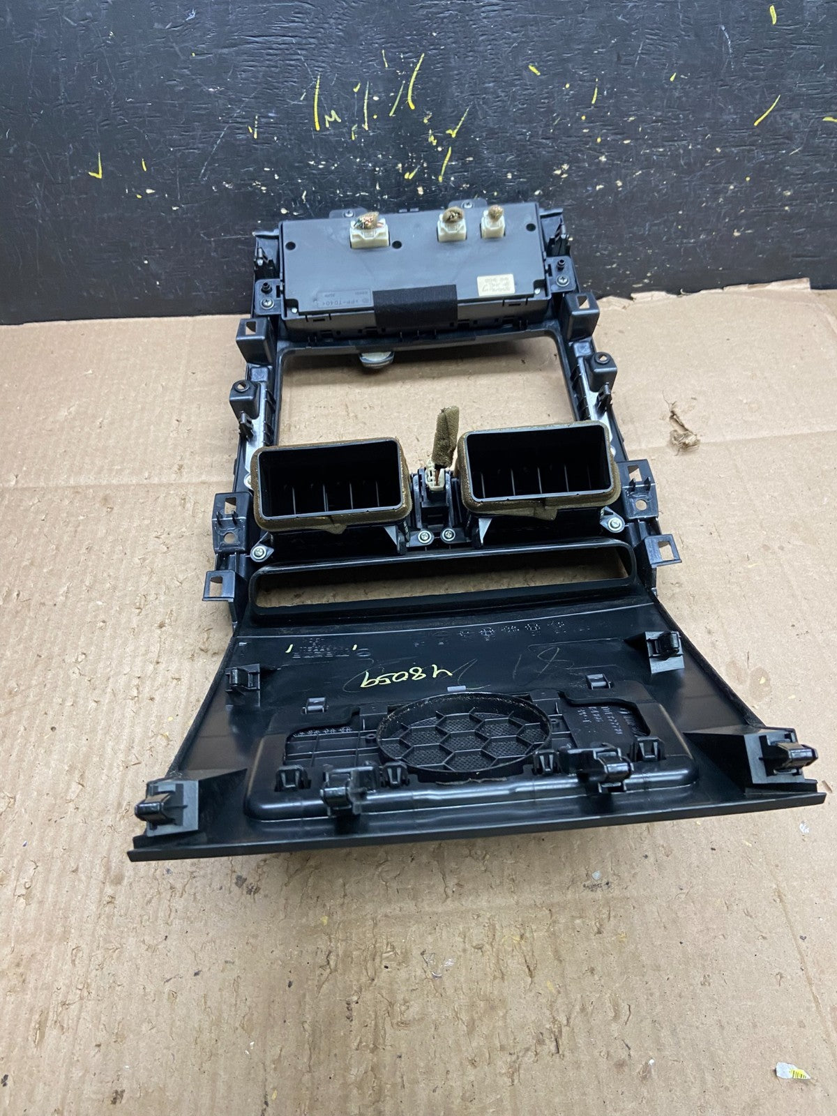 2010 - 2015 Mazda CX-9 Radio Dash Trim Bezel W/Vent AC Climate Control Y8059 DG4