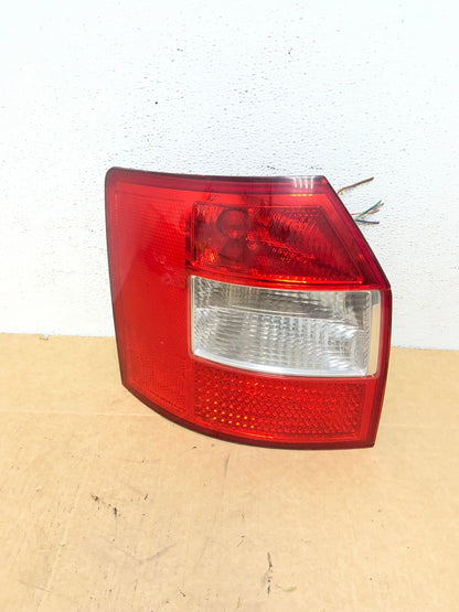 2001 - 2004 Audi A4 Wagon Avant Left Driver Side Lh Tail Light AD5491 LK0