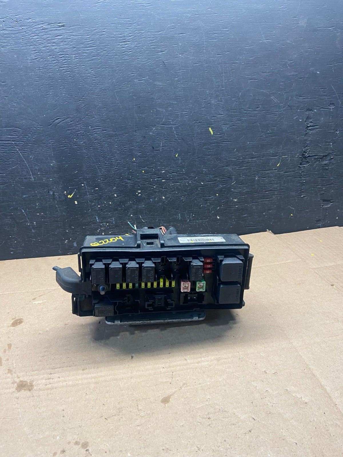 2005 Jeep Grand Cherokee Commander Fuse Box BCM Body Control Module q2204 DG0