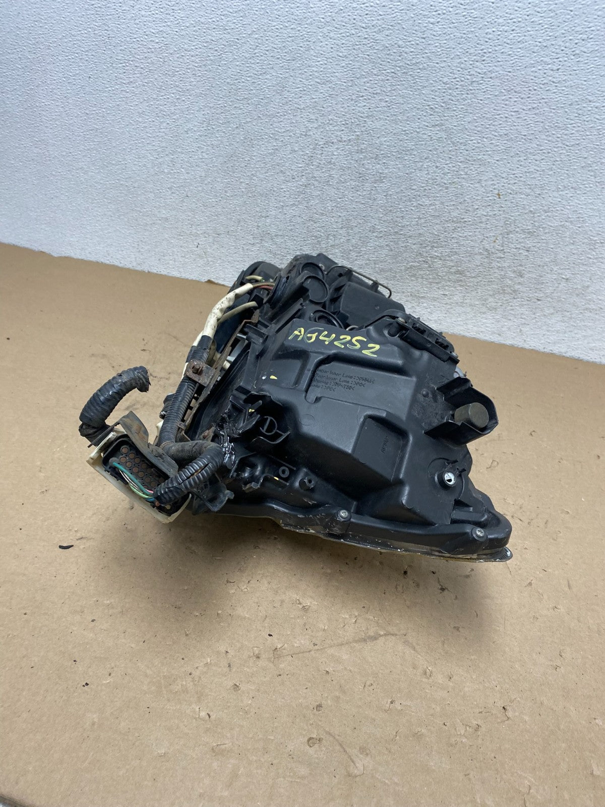 2006 - 2010 Lexus IS250 Right Passenger RH Side Xenon Headlight AG4252 DW10