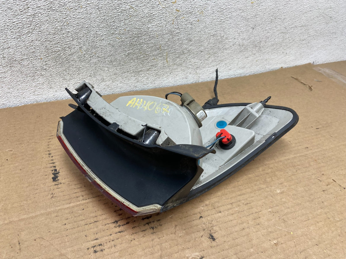 2007 to 2010 Saturn Outlook Right Passenger RH Tail Light AH4067 DW4