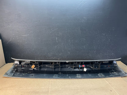 2002 - 2006 Cadillac Escalade Rear Upper Spoiler 3rd Third Brake Light AC5049 DG8
