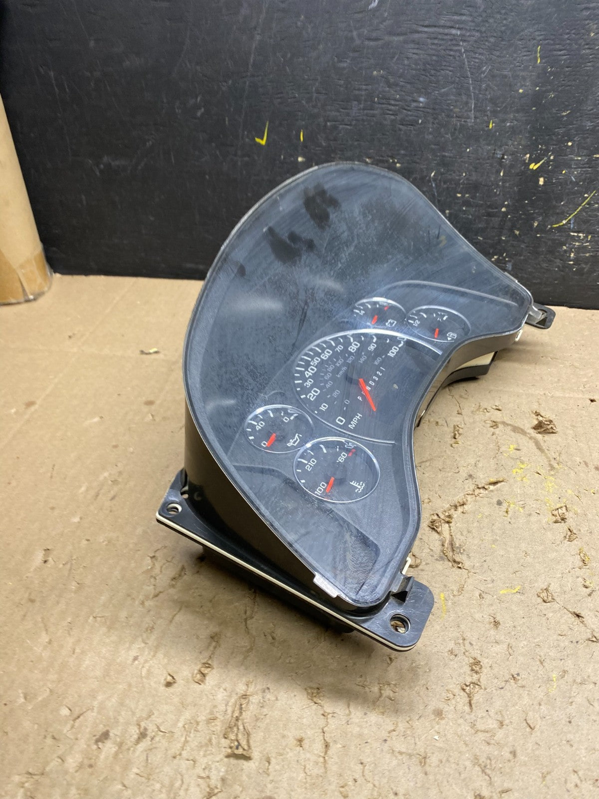 2008 to 2010 Chevrolet Express 1500 Speedometer Cluster Gauge U5171 DG2