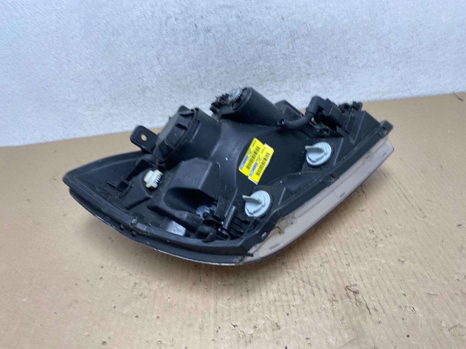 2005 to 2006 Kia Sportage Left Driver LH Halogen Headlight DEPO AE9763 DW6
