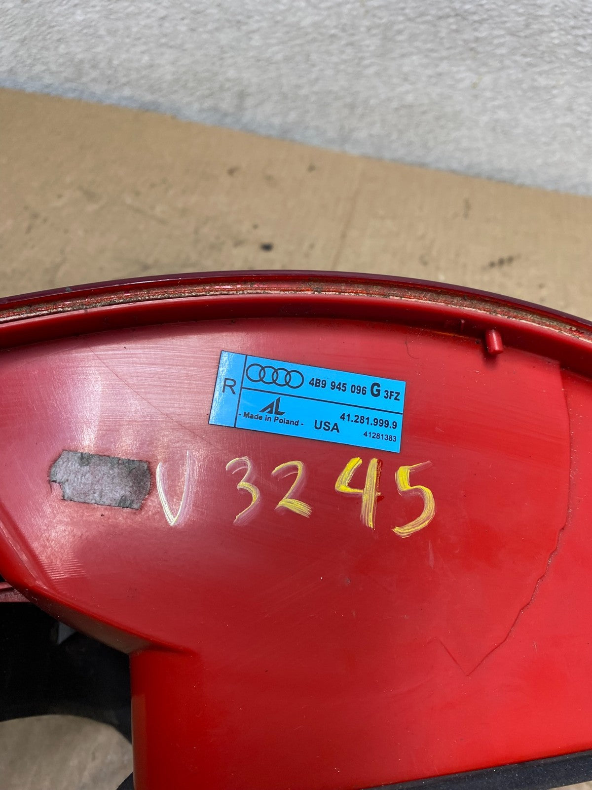 2001-2005 Audi A6 Wagon Right Passenger RH Side Tail Light V3245 DW5
