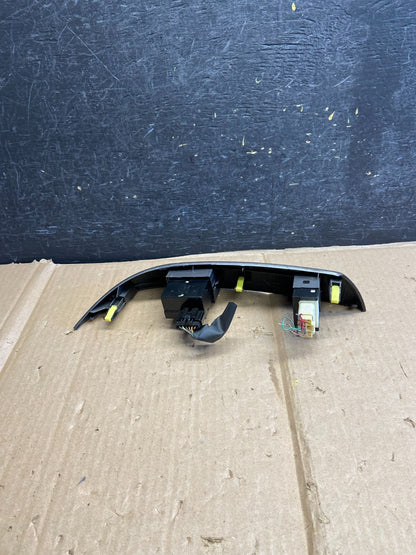 2004 to 2010 Toyota Sienna Left Side Climate Switches Bezel Trim AH5684 DG1