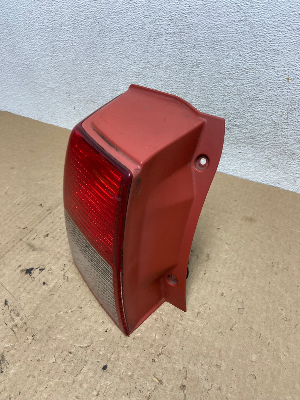 2004-2005 Mitsubishi Endeavor Left Driver LH Tail Light AF9841 LK1