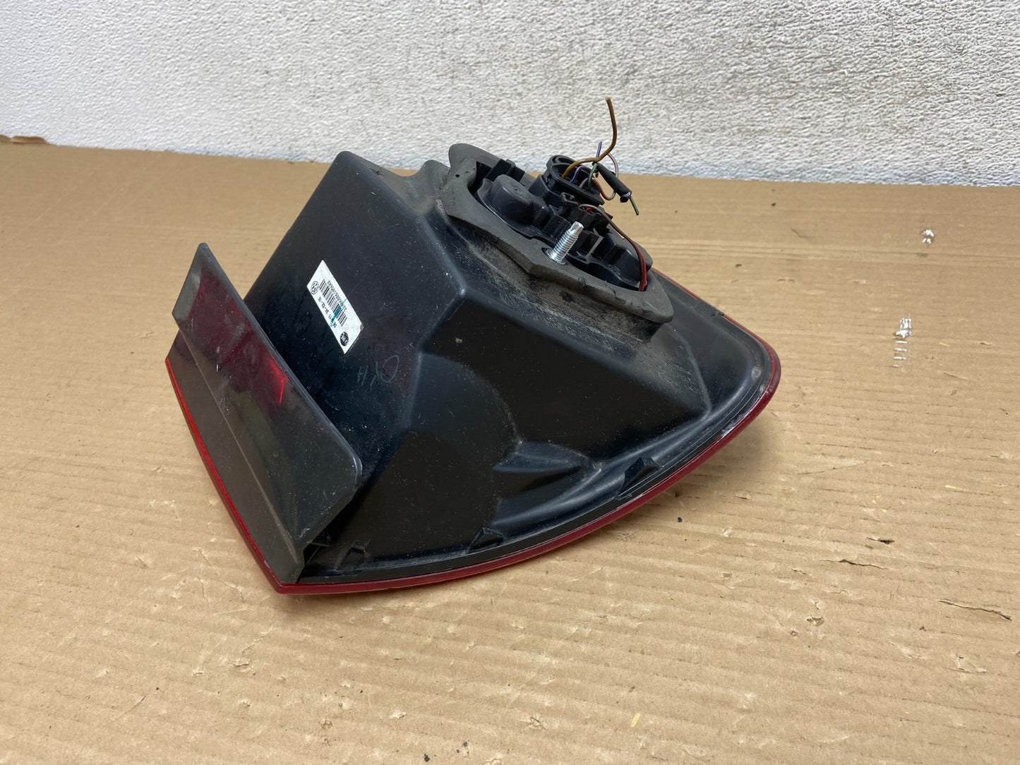 2008 2009 2010 Volkswagen Jetta Right Passenger RH Side Tail Light AG8951 DW4