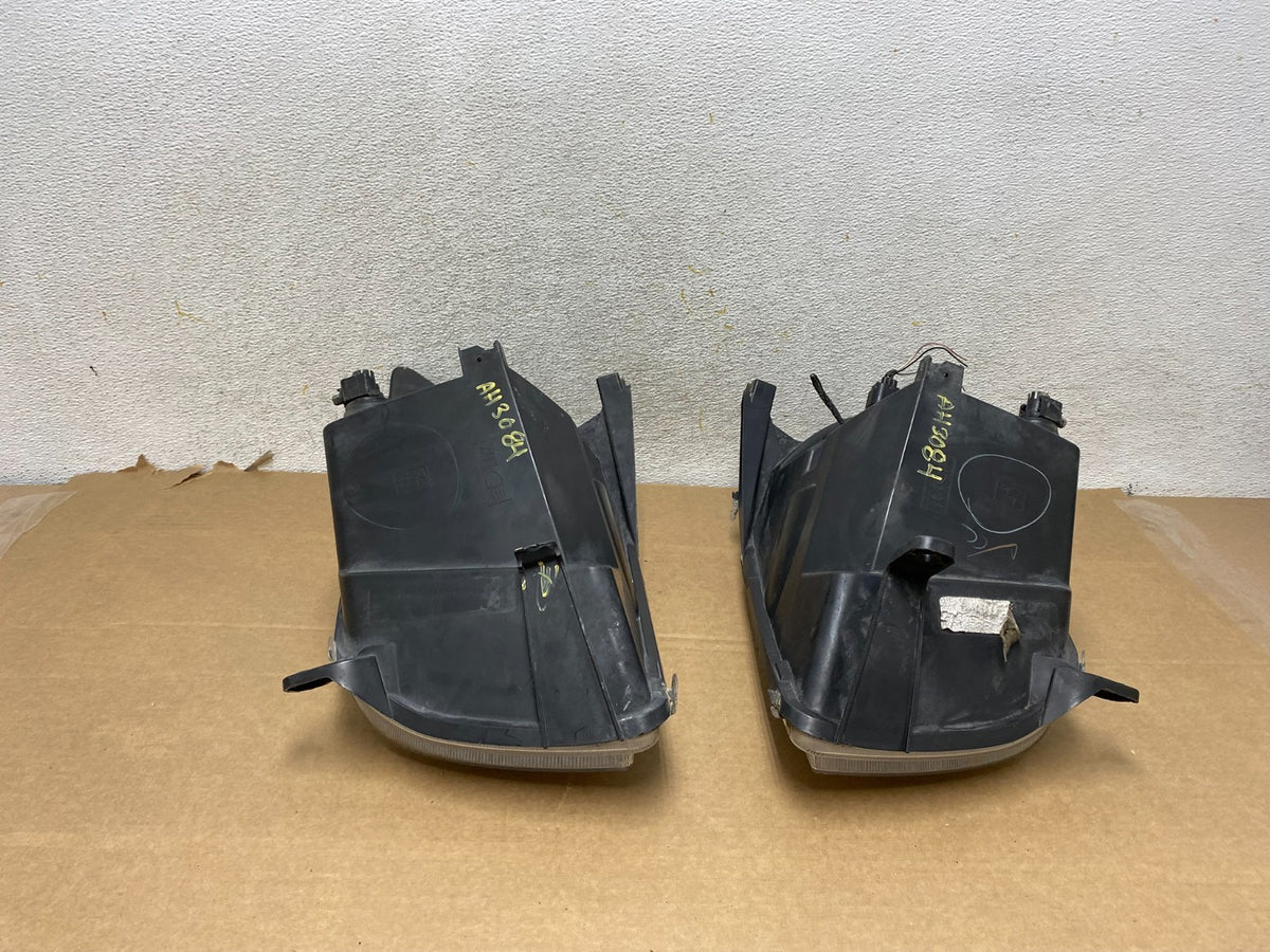 2007-2012 Dodge Caliber Left+Right Headlights Halogen AH3084 DW11