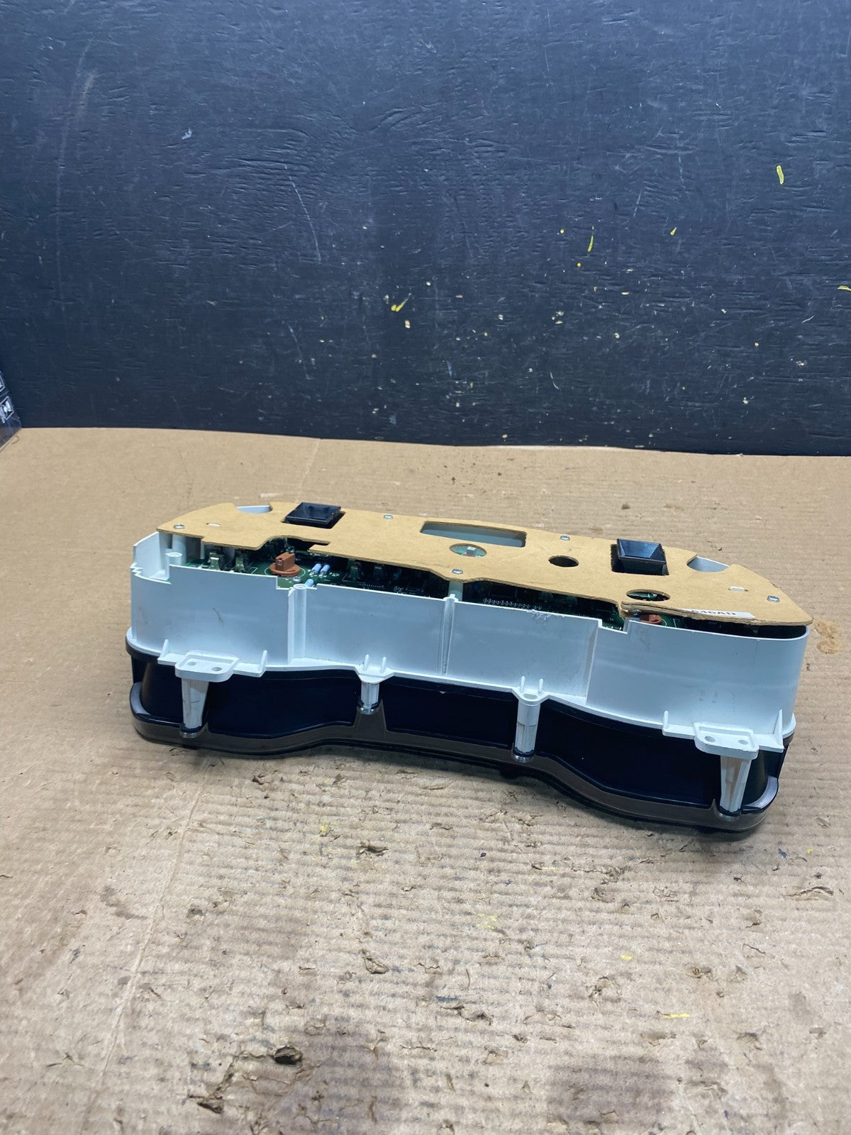 2001 2002 2003 Dodge Durango Speedometer Instrument Cluster Gauge OEM R2452 DG6