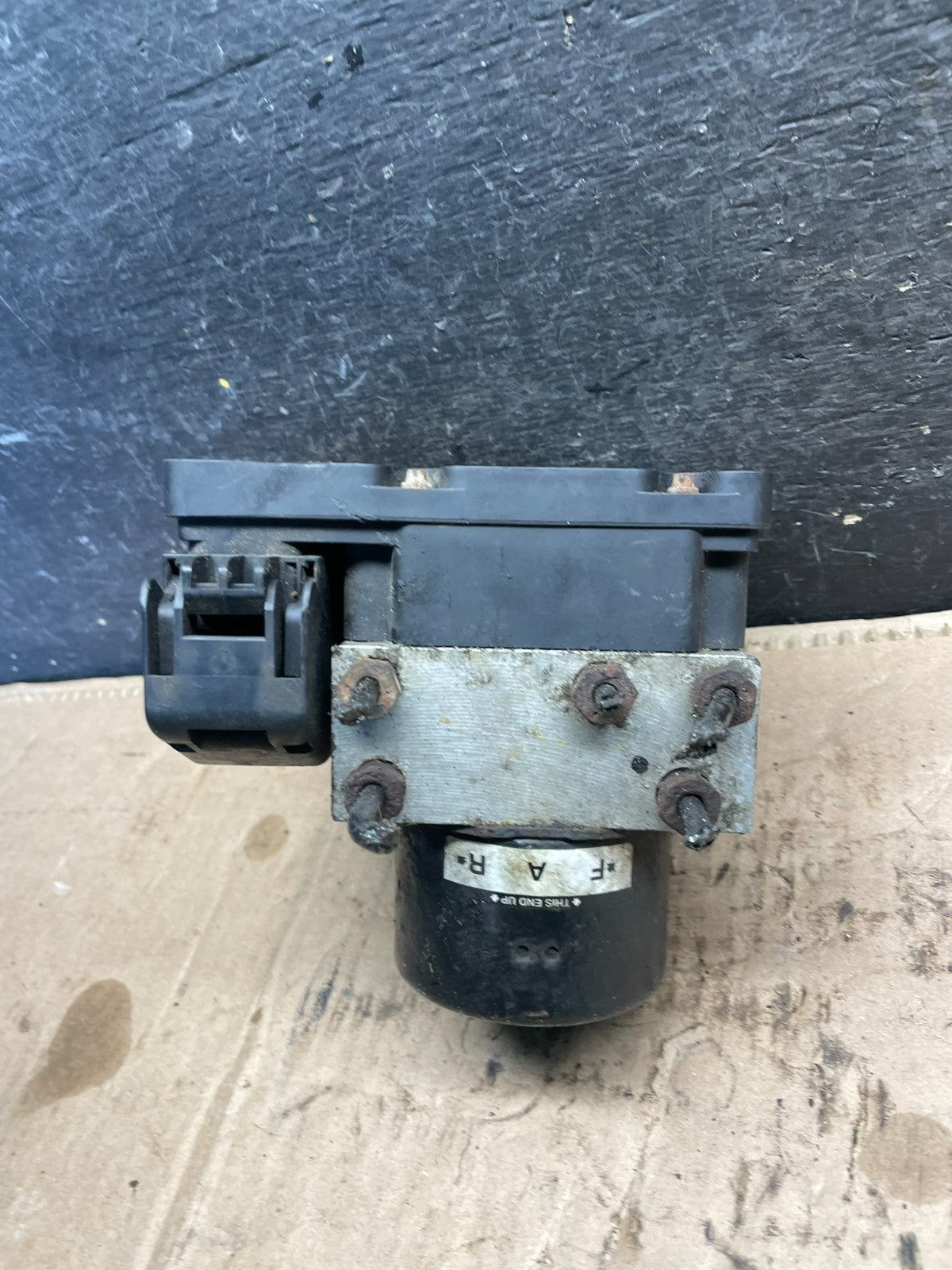 2002 2003 Ford Explorer ABS Anti Lock Brake Pump Module T2749 DG3