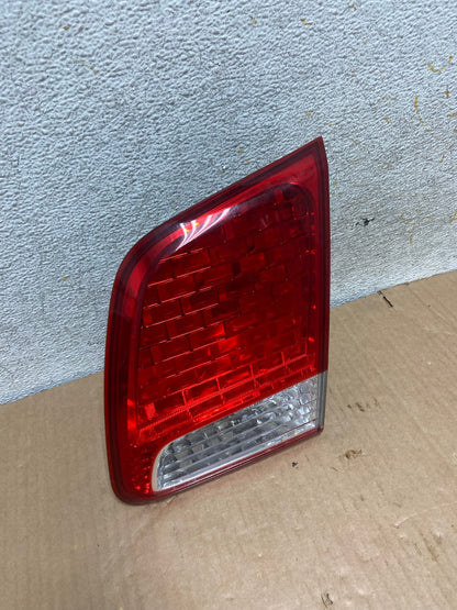 2011 2012 2013 Kia Sorento Right Passenger Inner Tail Light AI6905 LK2