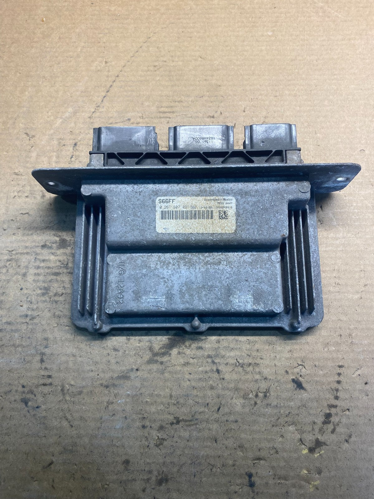 2011 2012 Ford Van E150 E250 5.4L Engine Control Module Unit ECU Y4643 DG0