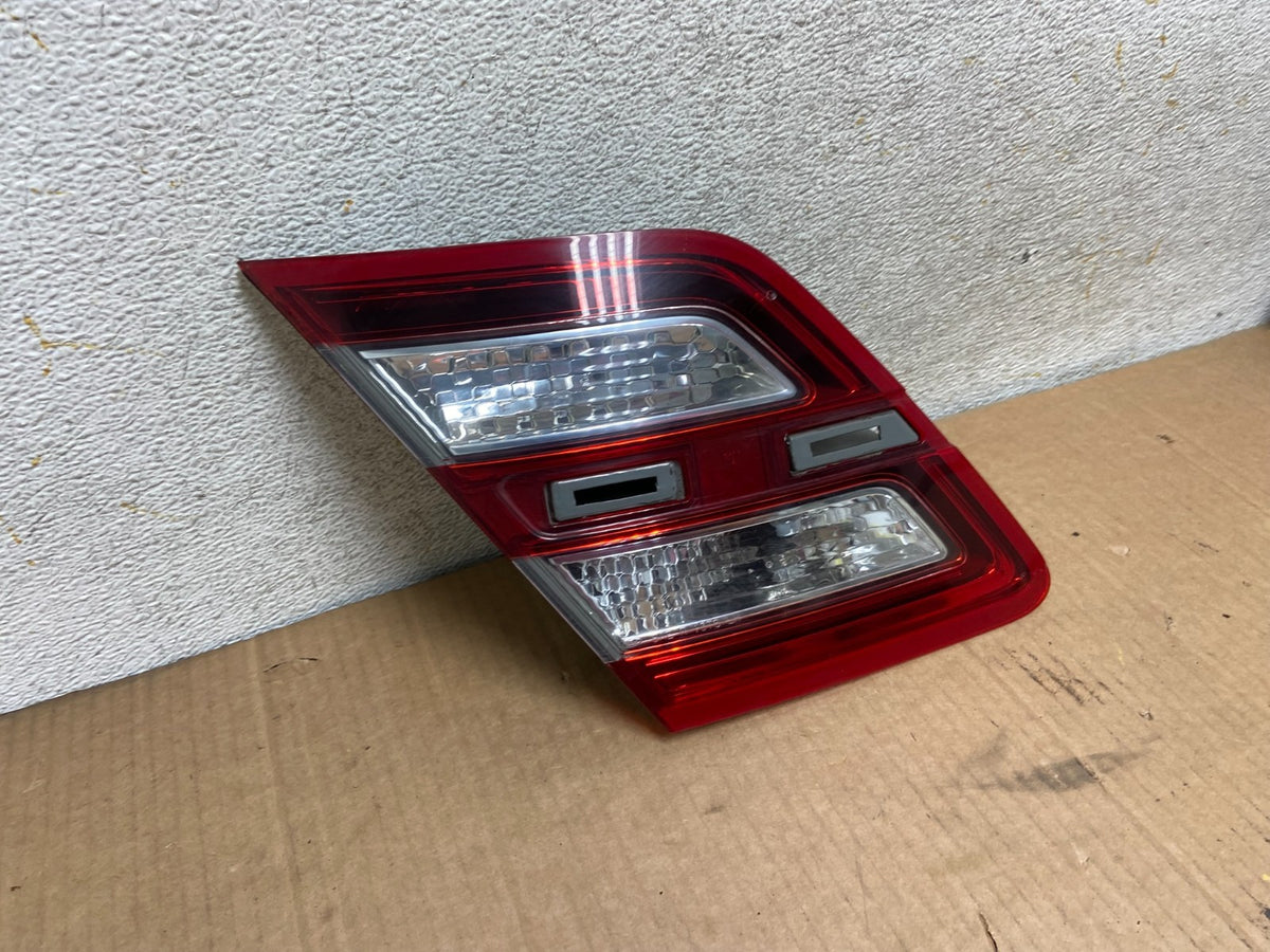 2013 to 2018 Ford Taurus Left Driver Lh Side Tail Light Inner AI8489 LK2