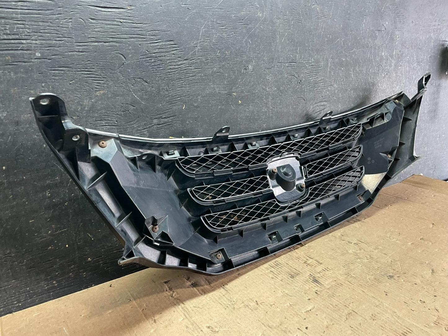 2008 2009 2010 Honda Odyssey Front Upper Grill Grille Z5940  DG11