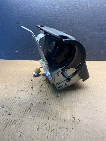 2003 - 2004 Infiniti G35 AM/FM Radio Climate Control Panel AC2712 DG2