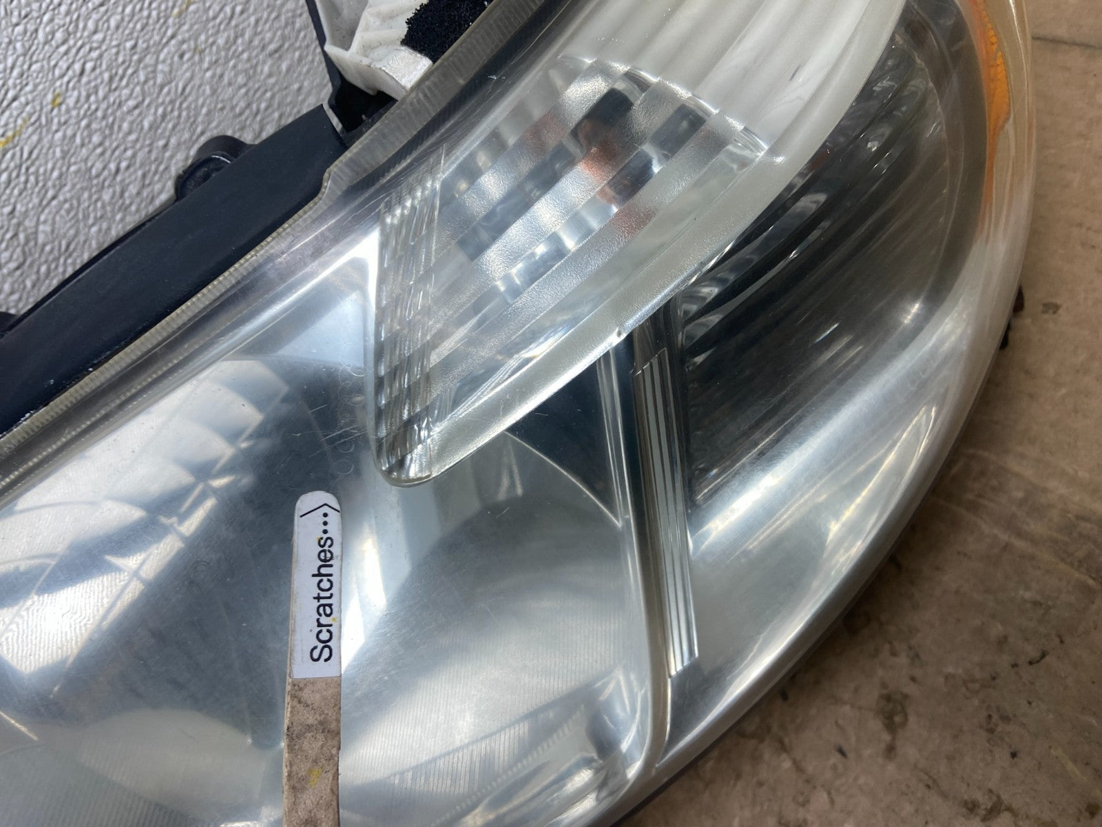 2008 - 2010 Toyota Highlander Left Driver LH Halogen Headlight AA6691 DW3