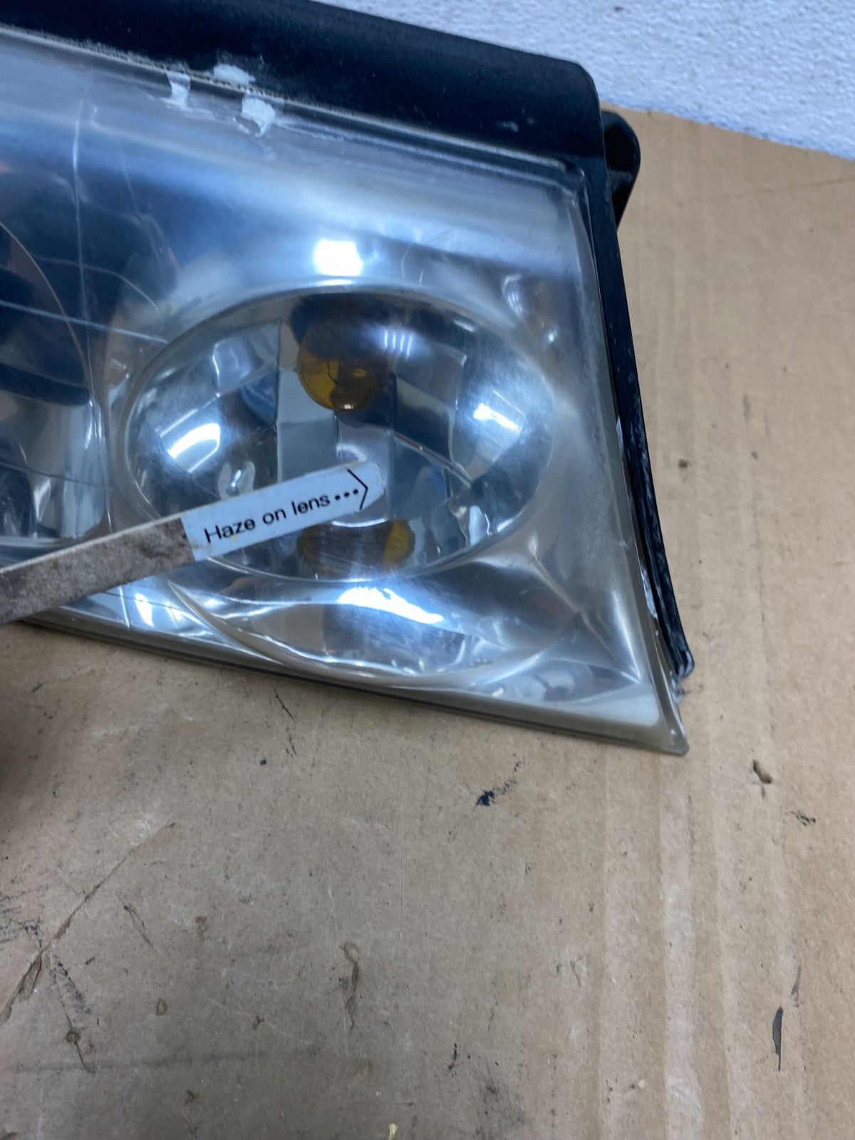 1998 to 2002 Lincoln Navigator Right Passenger Halogen Headlight AD2749 DW4