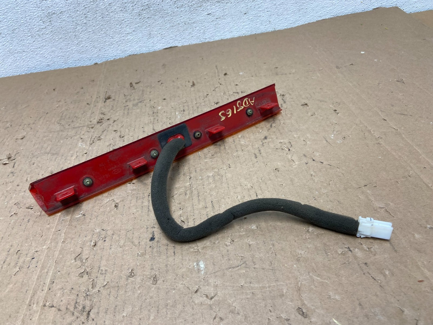 2007 to 2012 Hyundai Veracruz Rear 3rd Brake Light Lamp ad8165 DG3