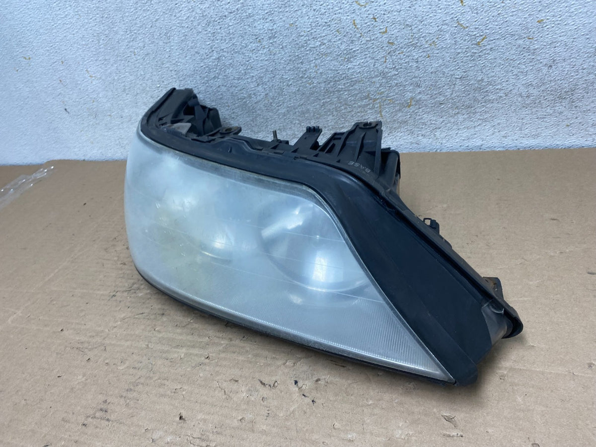 2005 to 2011 Lincoln Town Car Right Passenger Rh Side Headlight AI0897 DW1