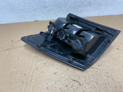 2005 - 2006 Jeep Grand Cherokee Right Passenger Rh Side Tail Light AG1377 LK4