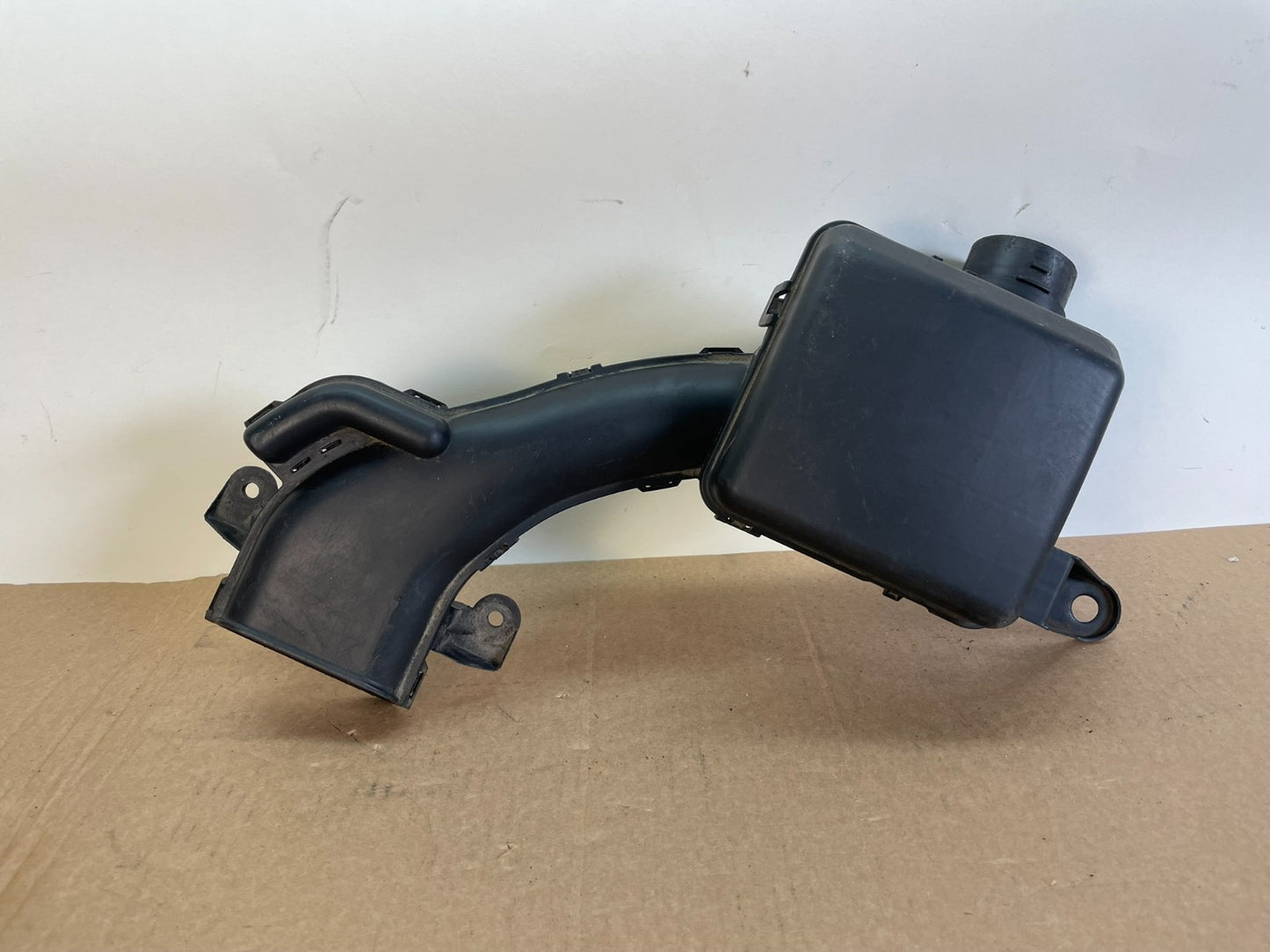 2013 to 2020 Nissan NV200 Engine Air Intake Hose 3LM01 AG3038 DG0