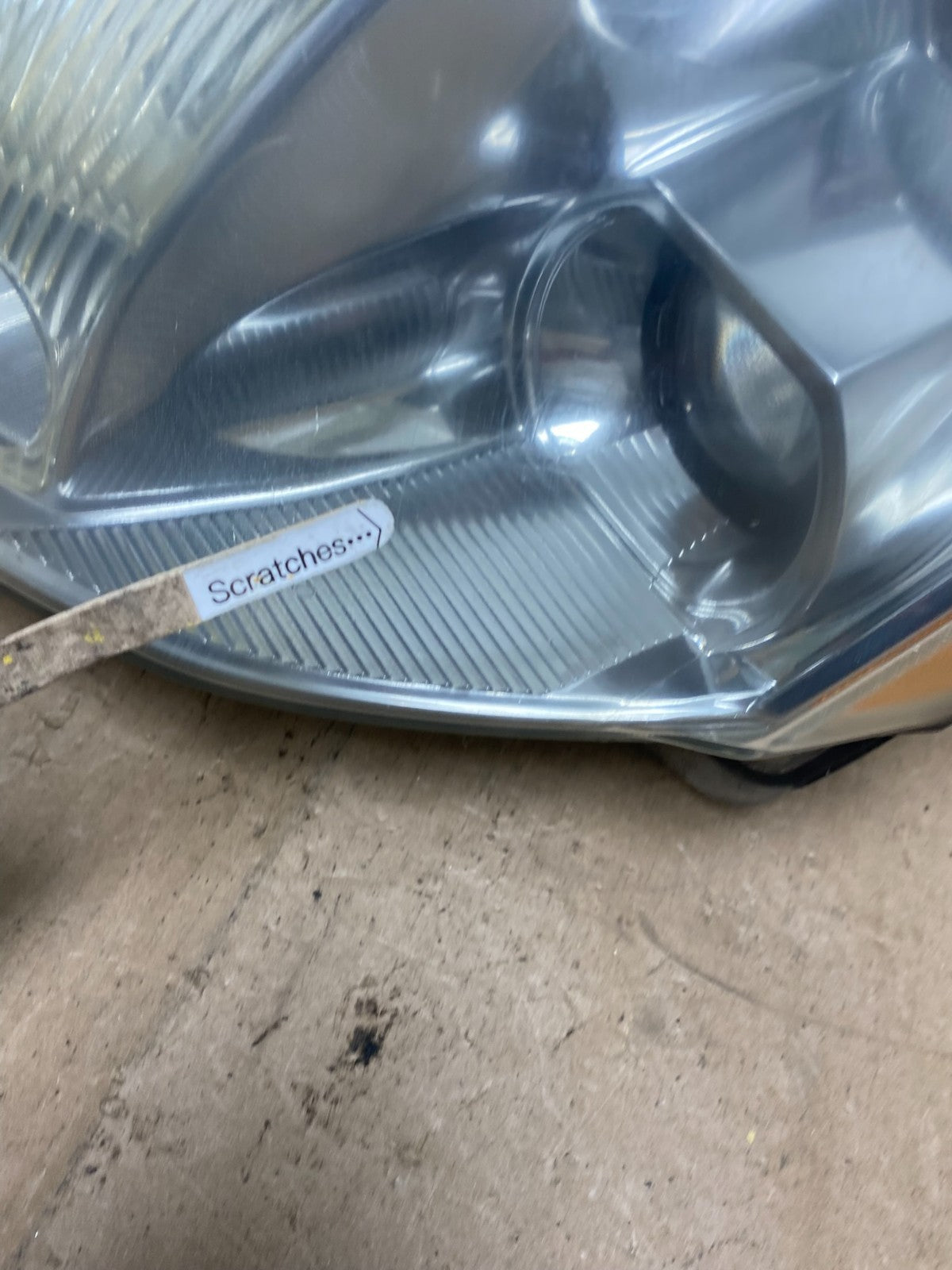 2004 to 2006 Nissan Maxima Left Driver Side Headlight Hid Xenon AC5853 DW3